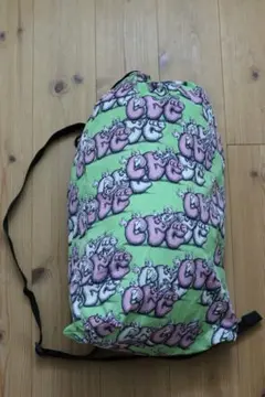 COMME des GARONS SHIRT × KAWSのサムネイル