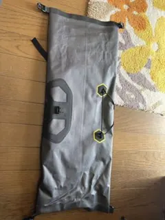 APIDURA X CANYON HANDLEBAR PACK (2L) 新品 - メルカリ