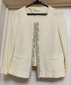 STRAWBERRY-FIELDS ノーカラージャケット ビジュー　白