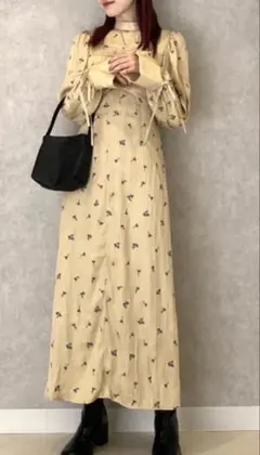 MOUSSY マウジー 花刺繍 ワンピース size1/ベージュ レディース