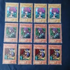 遊戯王 初期 右下ホログラム無し 200枚 - メルカリ