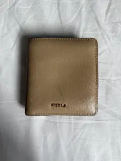 FURLA ベージュ 二つ折り財布