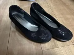 ブラック 星型装飾 フラットシューズ
