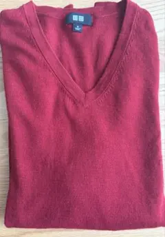 UNIQLO エクストラファインメリノウールVネックセーター　（RED）