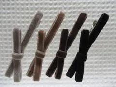 ベロア生地のリボン型付き　シルバーミニクリップ　４点セット