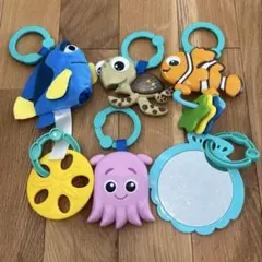 ファインディングニモ お出かけおもちゃ 歯固め ミラー ベビーカー ディズニーのサムネイル