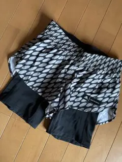 adidas×マリメッコ　ランニングパンツXS