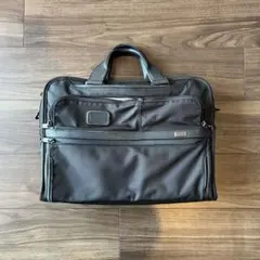 TUMI ネイビービジネスバッグ　26516NVYD2 TUMI ネイビービジネスバッグ ショルダーベルト付 26516NVYD2 - メルカリ