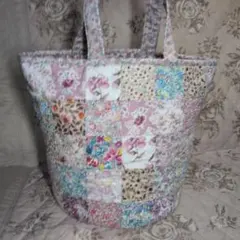 ハンドメイド、リバティの丸底バッグ