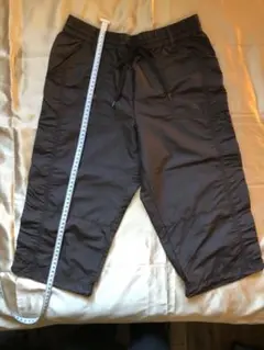 【UNIQLO】ショートパンツ　七分丈　ダークブラウン　Sサイズ　新品級！