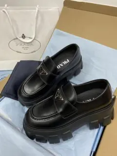 プラダ　PRADA 厚底ローファー　ブラック　23.5 プラダ ローファー 厚底 ハイヒール ロゴ レザー レディース