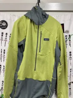 patagonia R1プルオーバー　M