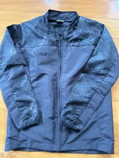 美品アスレタウィンドブレーカー160センチ