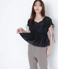 画像ありNATURAL BEAUTY BASIC　シアードロストギャザーブラウスのサムネイル