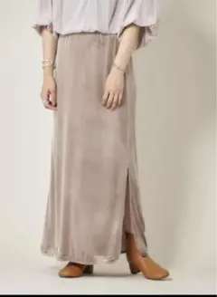 ベロアタイトスカート