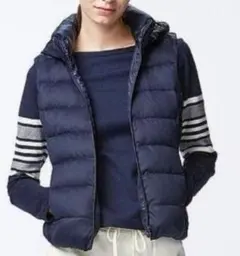 【未使用】ユニクロ　ストレッチダウンベスト　XSサイズ　紺　フェザー