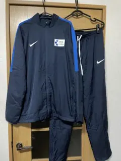 nike ウィンドブレーカー ウェア