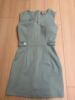 ミントグリーン タイトドレス ジッパー付き