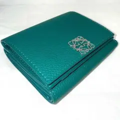 ✨極美品・希少✨ロエベ トライフォールド 三つ折り財布 エメラルドグリーン