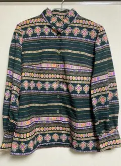 花柄 緑色 長袖シャツ