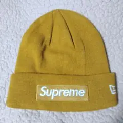 シュプリーム × ニューエラ ボックスロゴ ニットキャップ
