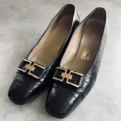 Salvatore Ferragamo ダブルガンチーニ　クロコ型押し　パンプス