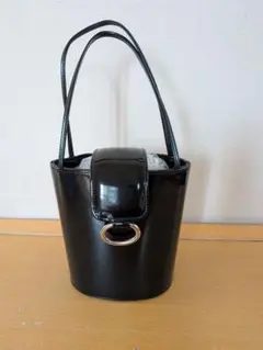 黒のバケットバッグ　結婚式　フォーマルのサムネイル