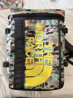 【美品】THE NORTH FACE 総柄 バックパック リュックのサムネイル