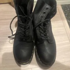 Dr. Martens PASCAL 8ホール ブーツ ブラックのサムネイル