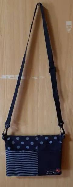 Item thumbnail for item 7a0cb986-7297-4305-9aa8-af11bbf3e806