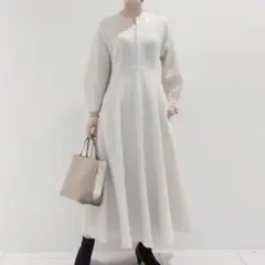 美品INDIVI(15号)3L洗えるフィット＆フレアワンピース18,920円のサムネイル