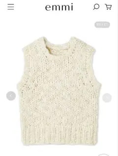 emmi 25年AW完売　アイボリー ノースリーブニット