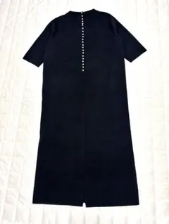 近年 定価3.5万 トゥモローランド ウール バックパールボタンワンピース