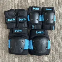 bern プロテクターセット フリーサイズ 黒青