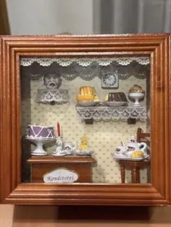 ロイターポーセリン ドールハウス