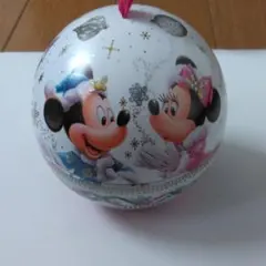 ディズニー　ボール型空き缶(２０１７年クリスマス)
