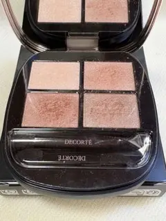 DECORTÉ スキンシャドウデザイニングアイパレット09