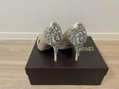 バッジェリーミシュカBADGLEY MISCHKAブライダルクリスタルパンプスのサムネイル