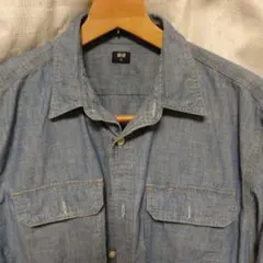 未使用ユニクロシャンブレー長袖薄ブルーXL白ボタン