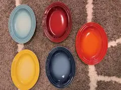 LE CREUSET ル・クルーゼ オーバルディッシュ 5枚セットのサムネイル