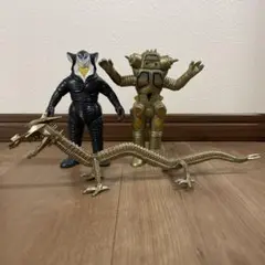 バンダイ バルタン星人 ゼットン キングジョー ソフビ 自家塗装 円谷