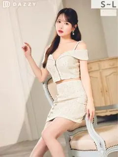 あざといリボンビジューツイードジップオフショルタイトミニセットアップ