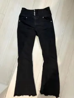 ブラック ハイウエスト フレアデニム