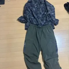 Nike 迷彩柄ジャケットとパンツセット