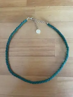 グリーンネックレス