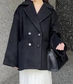 美品　黒 ピーコート　アウター