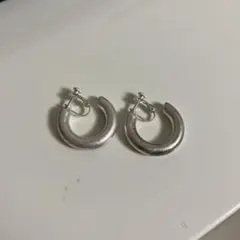 シルバーフープイヤリング