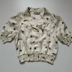jouetie クリーム色 プリント柄 半袖シャツ