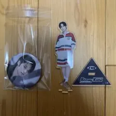 leeknow リノ　straykids ポプア　アクスタ　5star 缶バッジ