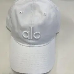 新品】Alo yoga ベースボールキャップ ホワイト 帽子 - メルカリ